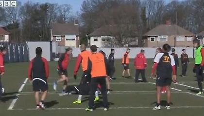 Τάκλιν σε γυναίκα ο Σουάρες (video)