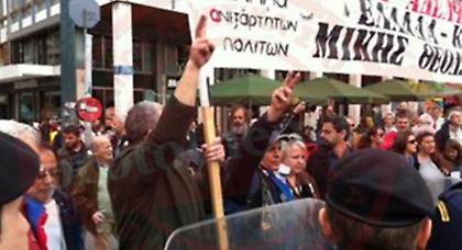 Μικροένταση στην στρατιωτική παρέλαση στην Αθήνα