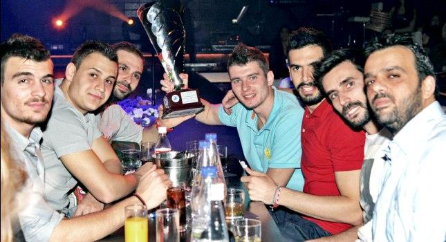 Το γλέντησαν οι «ερυθρόλευκοι»! (pics)