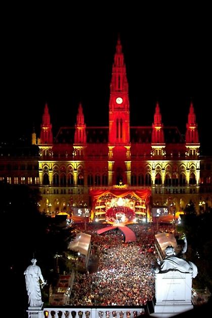 Mini από τον Roberto Cavalli για φιλανθρωπικό σκοπό