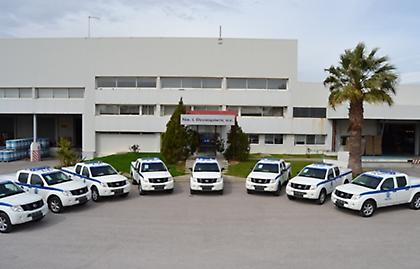 Αστυνομικοί... σερίφηδες με Nissan Navara