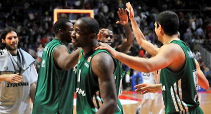 Νίκη και… έφυγε για τους «8»