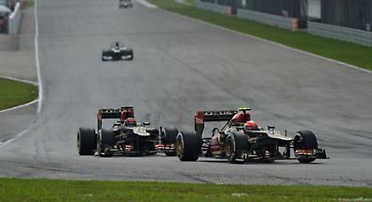 Χαρούμενοι με Γκροσάν στη Lotus