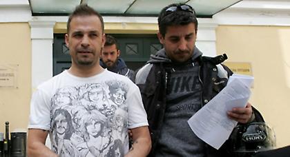 Ελεύθερος ο Ντέμης