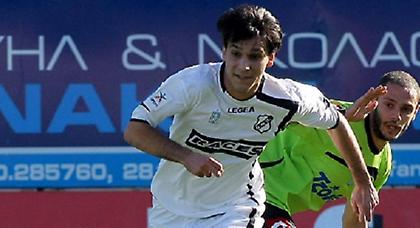 Άλλοι εκτός, άλλοι χαλαρά