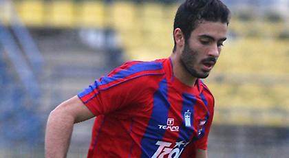 Περιμένουν για Κούρντι στην Πλατεία