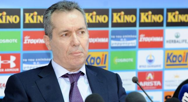 Κόντης: «Για τα μάτια του κόσμου»