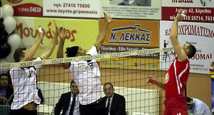 Ο ένας άνετος, ο άλλος… καίγεται