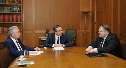 Κρίσιμη σύσκεψη Σαμαρά, Βενιζέλου, Κουβέλη την Τετάρτη