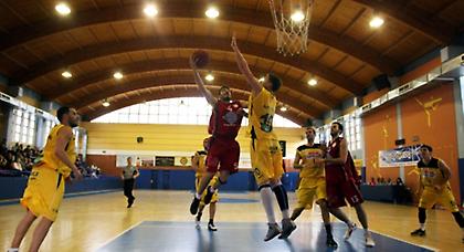 Μόνη πρώτη η Κηφισιά