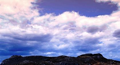 Συννεφιασμένη Κυριακή