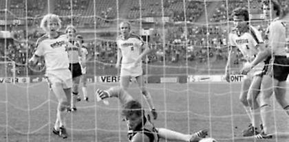 Το σκάνδαλο του αιώνα ανάμεσα σε Ρεχάγκελ και Λίνεν! (video)