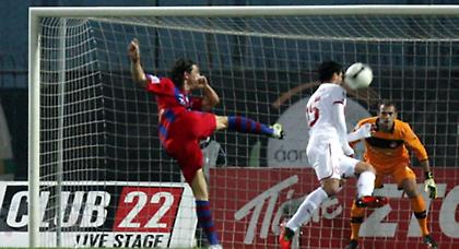 Χωρίς τρεις ο Πανιώνιος