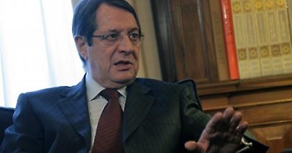 Ν. Αναστασιάδης: «Δεν ξέρω τίποτε για εκροές χρημάτων στο εξωτερικό»