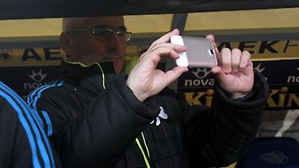 Δεν είναι ψέμα: Έχει προπονητή!