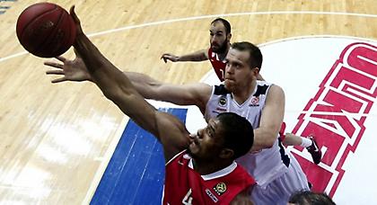 Ό,τι κινείται… ταπώνεται από τον Χάινς (video)