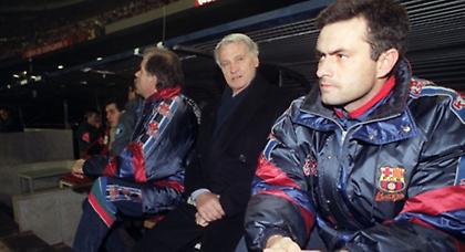 Βοηθός ο Μουρίνιο!