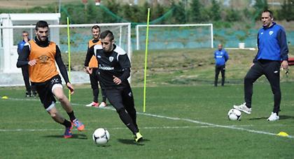 «Από το πρώτο λεπτό για τη νίκη»