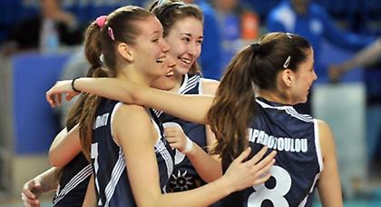 Κορίτσαροι για φίλημα!