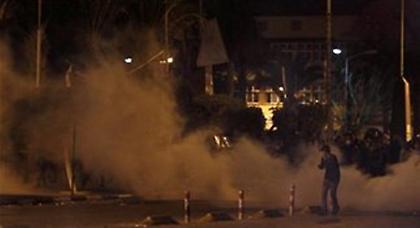 Η αστυνομία έκανε χρήση δακρυγόνων για να διαλύσει συγκέντρωση στο Κάιρο