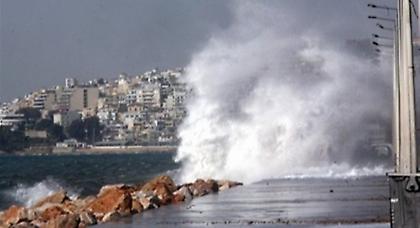 Συννεφιασμένη Κυριακή με βροχές και καταιγίδες!