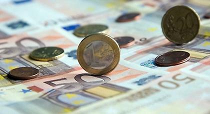 Εξετάζουν κατώτατο μισθό πολλαπλών ταχυτήτων