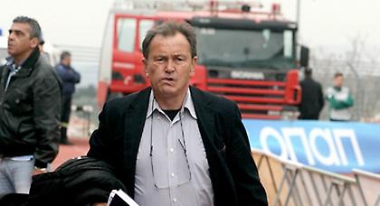 «Κοιτάμε την ομάδα μας, όχι τους άλλους»