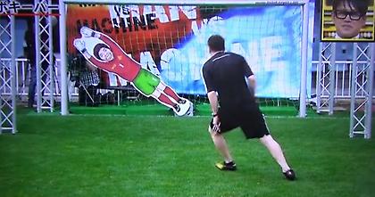 Μέσι εναντίον… ρομπότ (video)