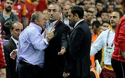 «Καμπάνα» διαρκείας για Τερίμ (video)