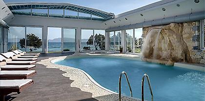 Ανακαινίστηκε και ανοίγει το Barcelo Hydra Beach Resort