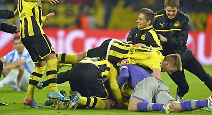 Υπάρχει Θεός…