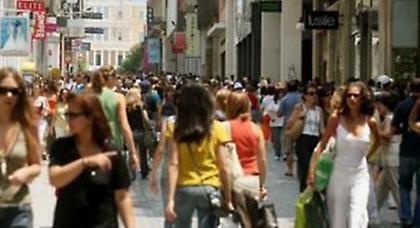 Προς συμφωνία για λειτουργία των καταστημάτων 10 Κυριακές το χρόνο