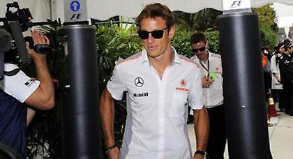 Μπάτον: «Και άλλοι έχουν πάρει τίτλο, αλλά δεν κάνουν έτσι»