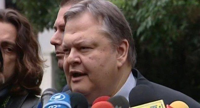 «Η μείωση προσωπικού στο Δημόσιο θα γίνει νόμιμα και βάσει του Συντάγματος»