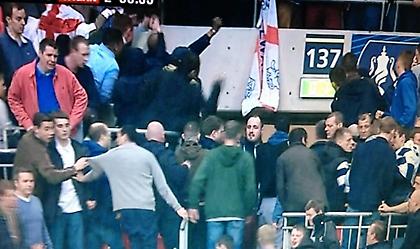 Ξύλο στο «Γουέμπλεϊ»!