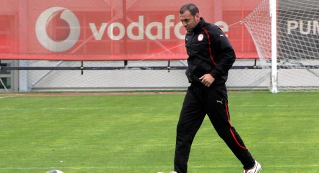 Ανατολάκης: «Ο κόσμος ζει και αναπνέει για τα ντέρμπι»