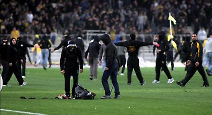 Η εισβολή των οπαδών στο ΟΑΚΑ