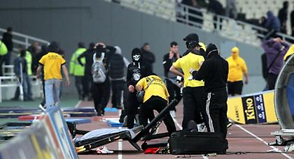 Δεκάδες συλλήψεις, δύο αστυνομικοί τραυματίες στο ΟΑΚΑ