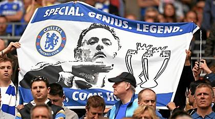 Ξεχωριστός. Ιδιοφυΐα. Θρύλος.