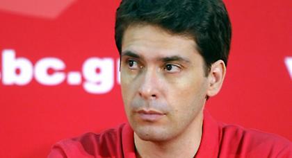 Μαρμαρινός: «Πολλά κενά διαστήματα»