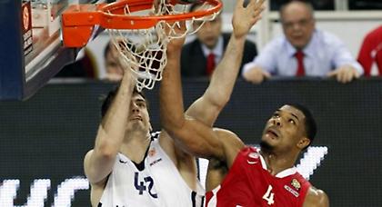 Αν δεν παίξει άμυνα...  ο Ολυμπιακός αντίο Λονδίνο!