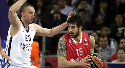 Σαβάνοβιτς: «Είμαστε ακόμη ζωντανοί με Ολυμπιακό»