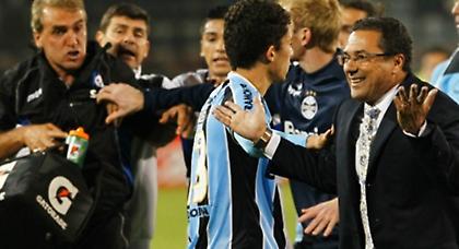 Απίστευτο ξύλο για χάρη του… Λουξεμπούργο (vid)