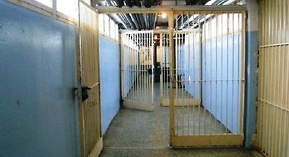 Κρεμασμένος στο κελί του βρέθηκε κρατούμενος