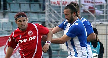 Ο Βόλος βάφτηκε… κόκκινος