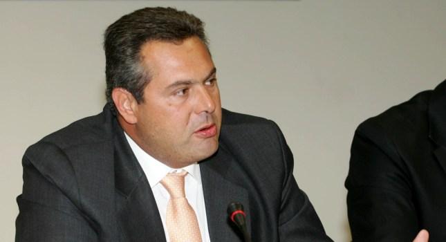 Καμμένος: «Ποιος πήρε τηλέφωνο τον διαιτητή;»