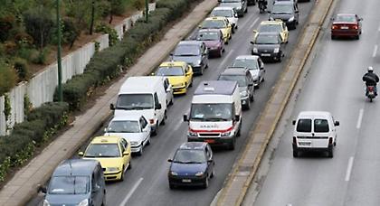 Κομφούζιο στην Εθνική Οδό Αθηνών-Κορίνθου