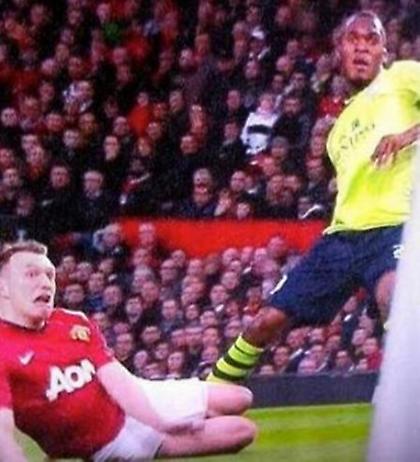 Ξανάκανε την γκριμάτσα ο Τζόουνς! (pics)