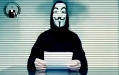 Δημοσιογράφος απολύθηκε για εισβολή των Anonymous