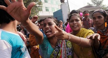 Δεκάδες νεκροί από κατάρρευση κτιρίου στο Μπαγκλαντές